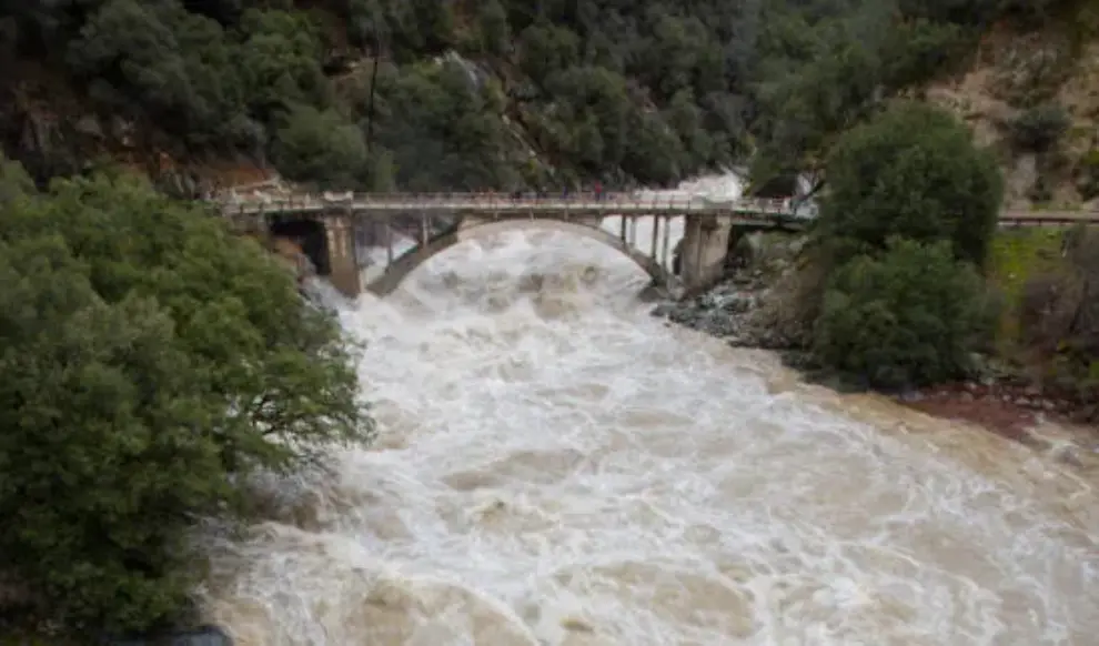 Stanford researchers study whether risk of bridge collapses underestimated