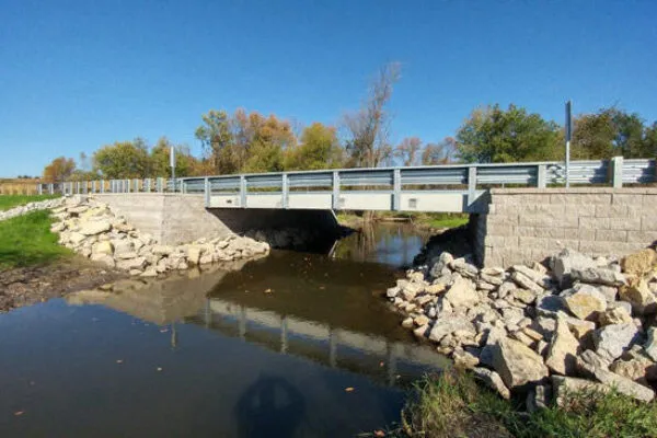 Accelerated bridge construction projects win APWA honors
