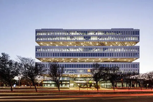 Samsung Americas headquarters wins national steel design award