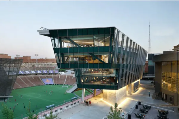 University of Cincinnati’s Nippert Stadium West Pavilion wins steel design award