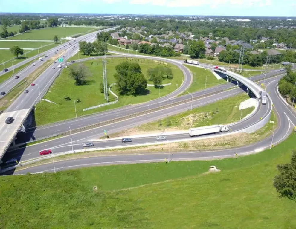 Kentucky earns national award for ‘left overloop’ interchange design