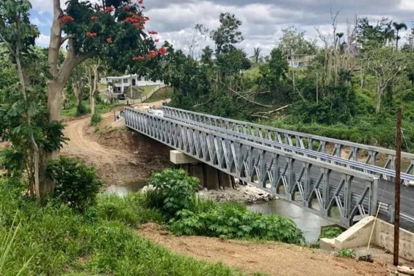 Prefab bridges connect communities in Puerto Rico