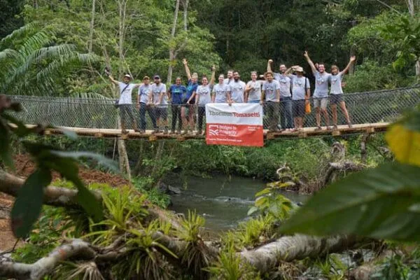 Thornton Tomasetti volunteers help build bridge in Panama