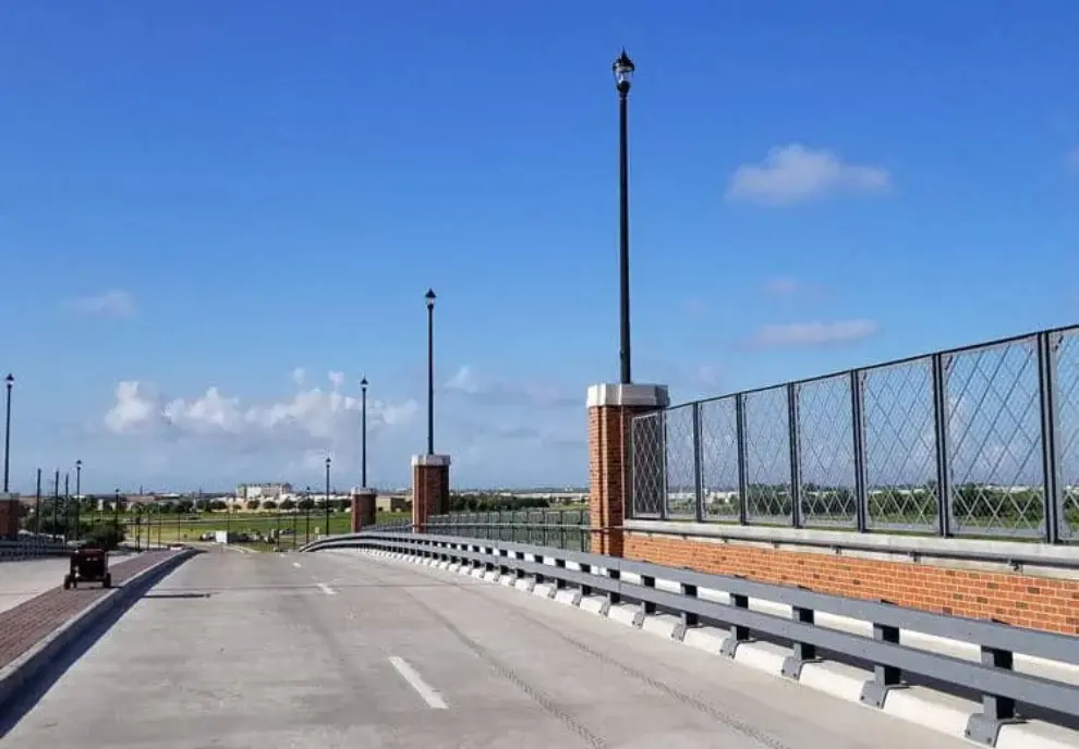 ACEC Texas awards gold medal to LAN for roadway extension