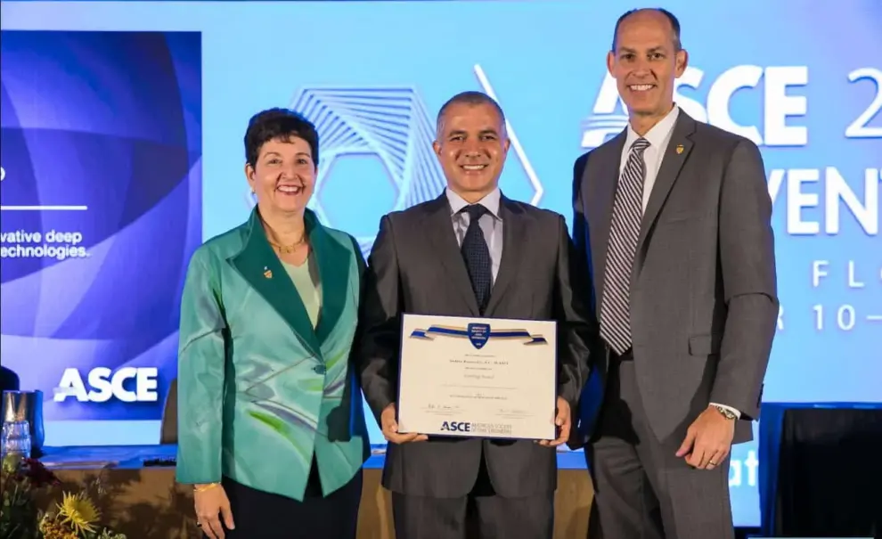 Andres Baquerizo receives 2019 ASCE Roebling Award