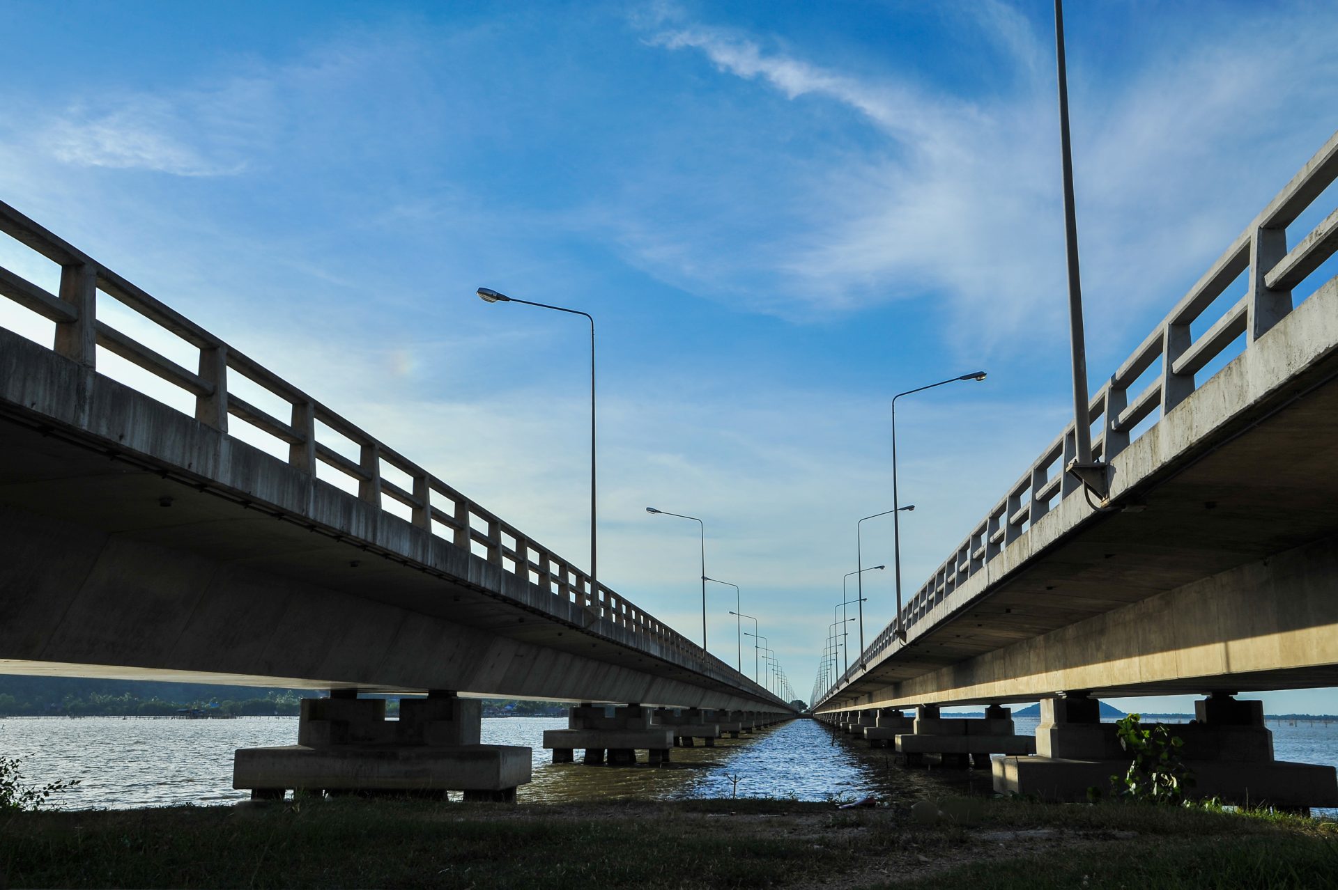 MILE LONG BRIDGE BEAM DELIVERY CONTINUES IN MARCH ON CENTRAL TRI-STATE ...