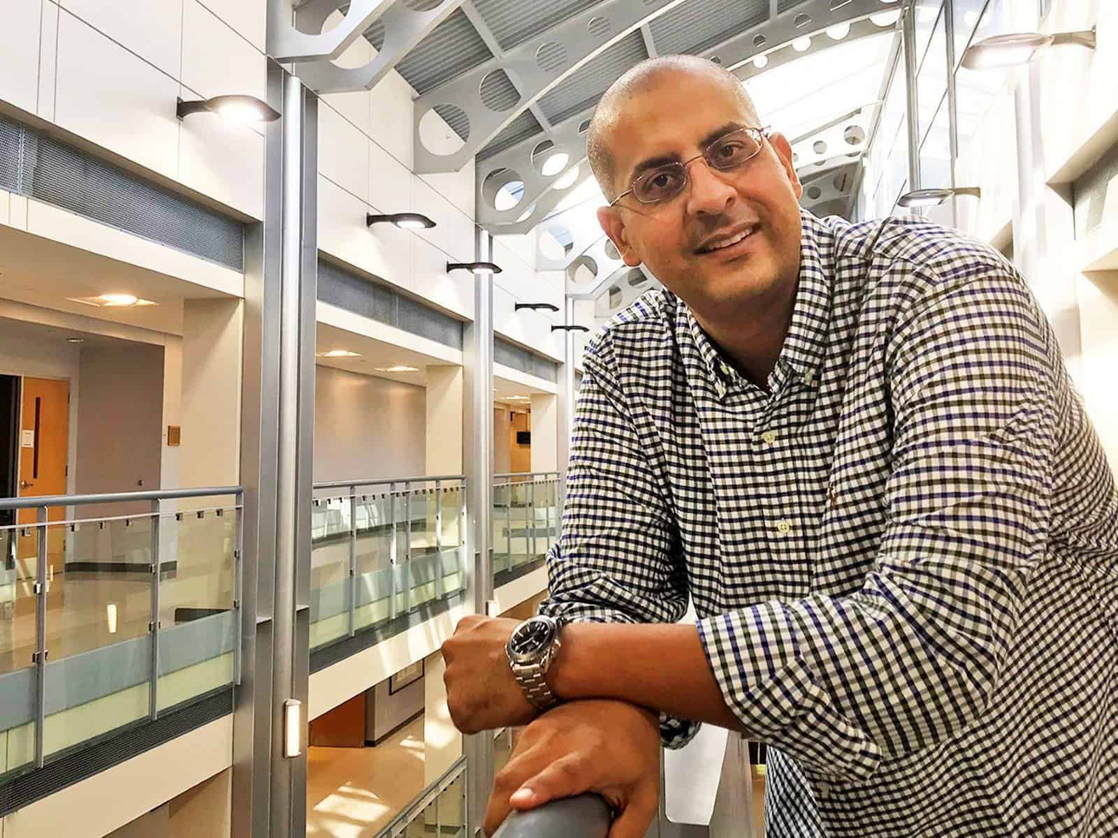 Photo: Dr. Islam El-adaway, Hurst/McCarthy professor, Missouri S&T | Missouri S&T professor’s work honored by American Society of Civil Engineers