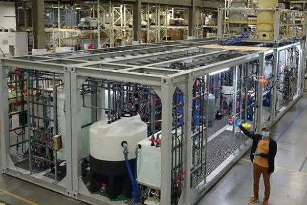 An overview of the two 40’ long modular skids that comprise the majority of the SiFT Pilot Crystallisation Plant: | Standard Lithium Starts Commissioning of Industrial-Scale Battery-Quality Lithium Carbonate Crystallisation Plant