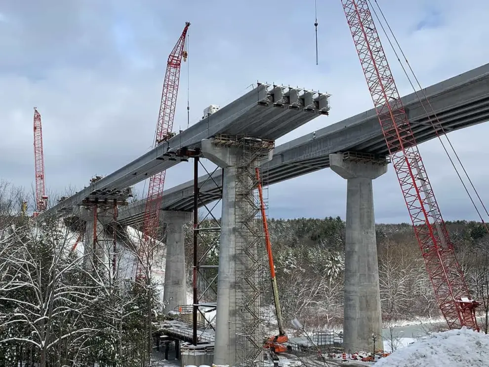HDR-Designed Twin I-91 Bridges in Vermont Honored with PCI Design Award