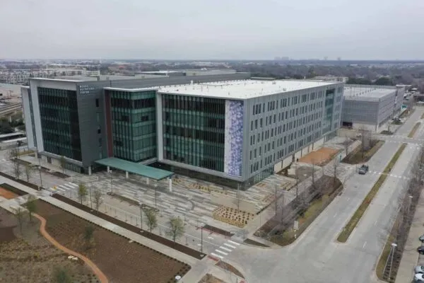 McCarthy/Crowther Complete Construction of Parkland Moody Center for Breast Health