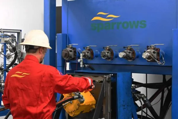 Sparrows boosts US marine and industrial growth with official service center status from Linde Hydraulics