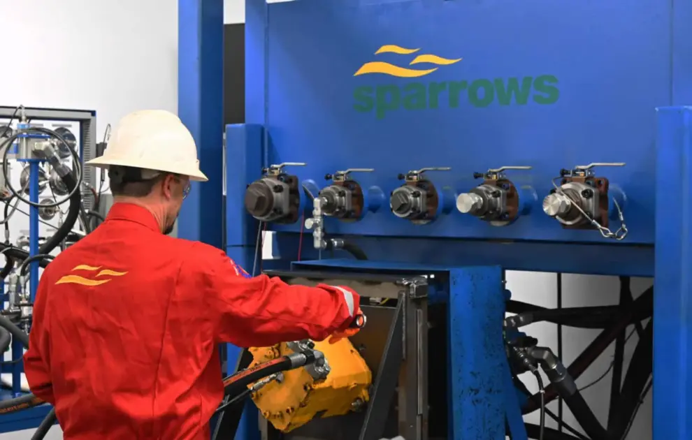 Sparrows boosts US marine and industrial growth with official service center status from Linde Hydraulics