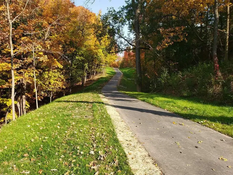 Hidden Lake Greenway Trail in Brookfield, WI, Receives a 2021 Project of the Year Award