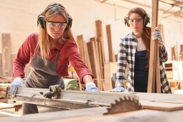 NAWIC Philadelphia Foundation partners with NEST to Bring Hands-On Construction Camp for Girls this Summer