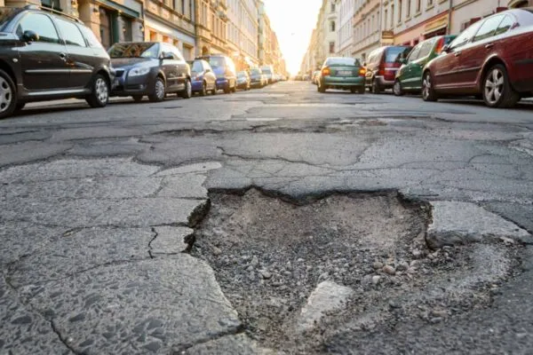 America’s Roads Might Not Be Ready for A Return to the Office, New Study Shows