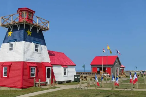 Beach House Shake® and TandoShake® Selected for Grande-Anse  Lighthouse and Park System Renovation Project
