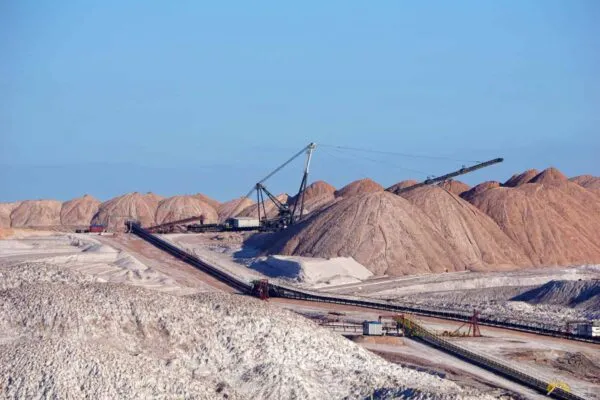 Dangerous mining of salt and minerals. Dumps in the production of potash fertilizers in Salihorsk, Belarus | Medaro Achieves Positive Hard Rock Lithium Extraction Tests