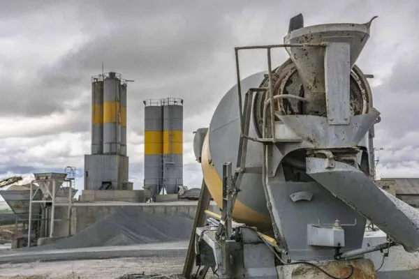 Sand destined to the manufacture of cement in a quarry | Chaney Enterprises to Open New Concrete Plant in Leesburg, Virginia
