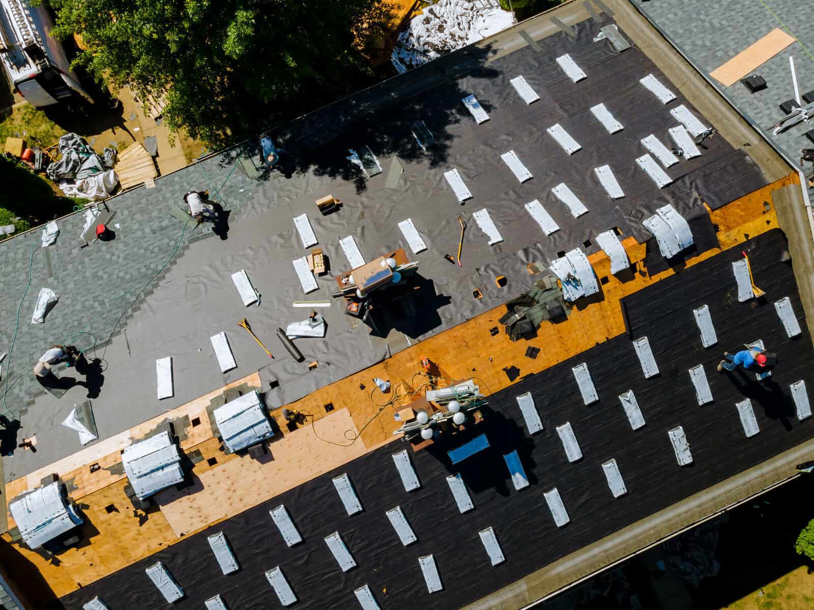 Royal American Services Expand Commercial Roofing Services and Add More Experienced Specialists to Their Team in Houston