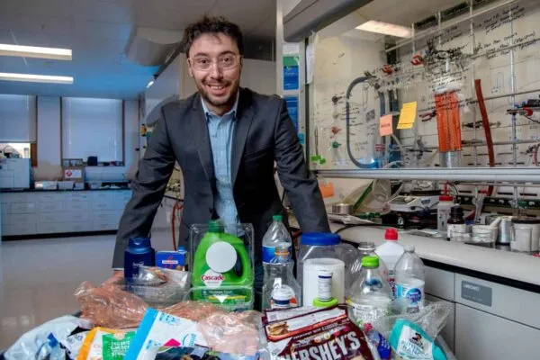 Damien Guironnet, a Chemical and Biomolecular Engineering professor, who is developing a plastic that is infinitely recyclable and biodegradable, is pictured in his lab at Davenport Hall in Urbana on Thursday, March 3, 2022. Also pictured in several images are Guironnet's Ph.D students, Vanessa DaSilva (Ph.D '25, CheBE) and Nicholas Wang (Ph.D '22, CheBE). | U of I, Braskem, and Princeton Receive DOE Grant to Engineer Bioplastic Packaging That’s Infinitely Recyclable