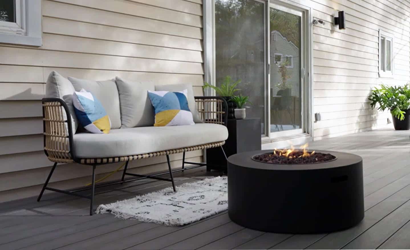 MoistureShield® Meridian™ Capped Composite Decking Appears on New HGTV® Hit Series “Home Inspector Joe”