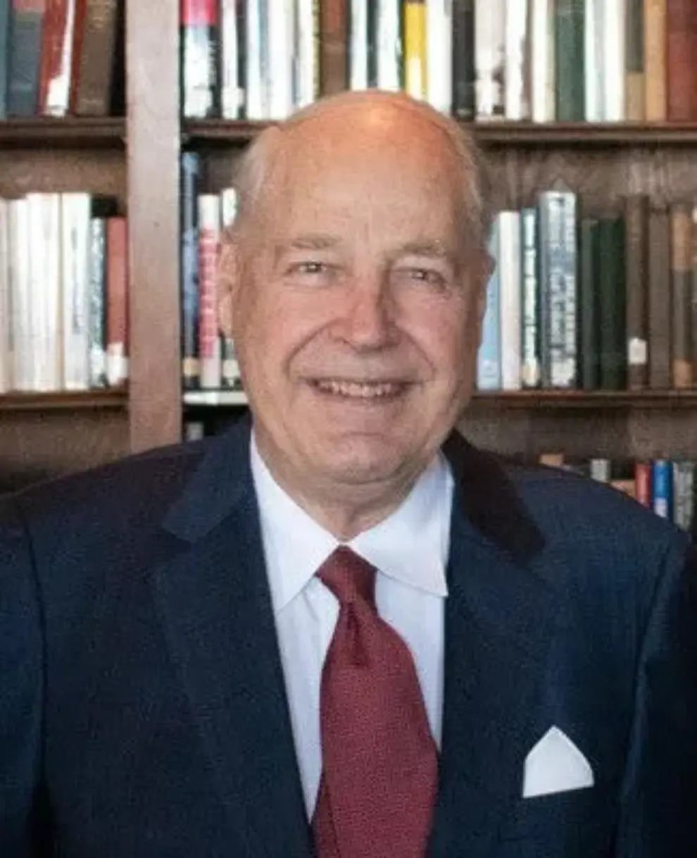 Harry W. Lochner, Jr Announces Retirement