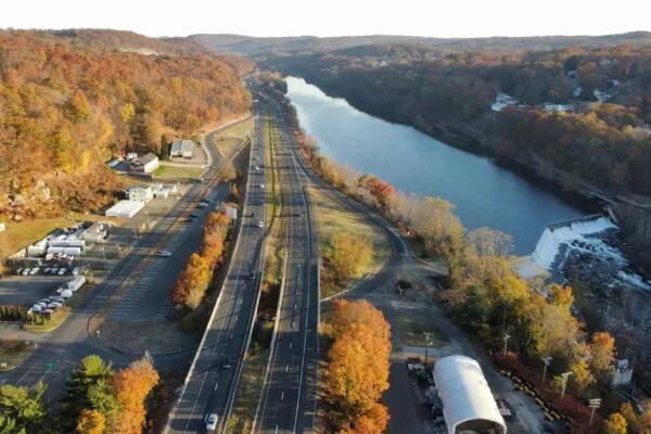STV Leading Design for Route 8 Bridge Rehabilitation and Safety Improvements in Connecticut