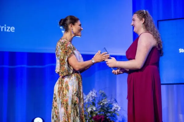 Annabelle M. Rayson from Canada receives the prestigious 2022 Stockholm Junior Water Prize for her research on how to treat and prevent harmful algae blooms. HRH Crown Princess Victoria of Sweden announced the winner during a ceremony at World Water Week in Stockholm. | Canadian Annabelle M. Rayson wins Stockholm Junior Water Prize 2022