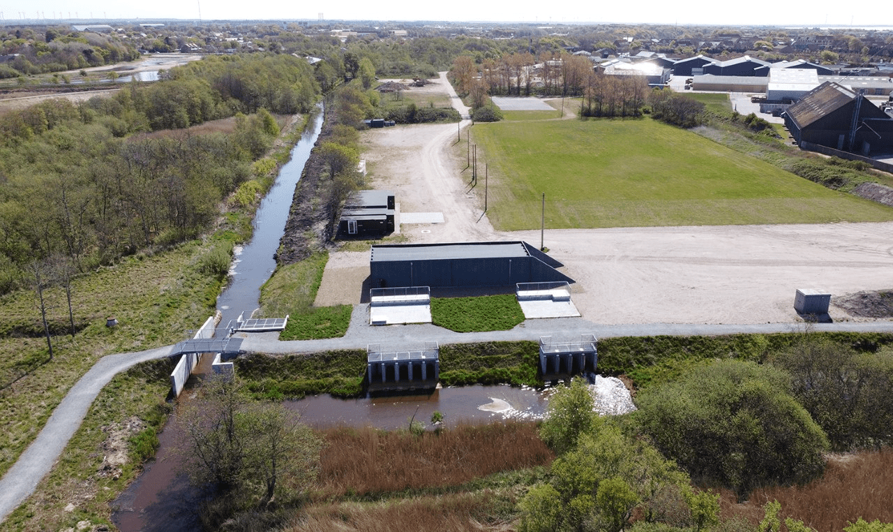 Building flood defenses to stand the test of time - Civil + Structural ...