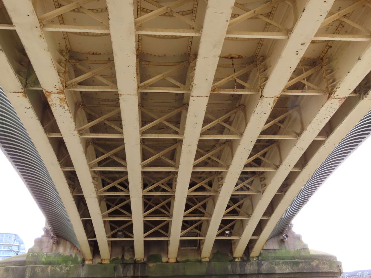 Up close and personal a return to inspect Battersea Bridge after