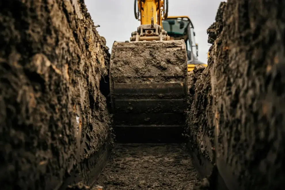 <strong>In Observance of National Safe Digging Month, CGA Urges Professional Excavators to Contact 811 Before Every Dig</strong>