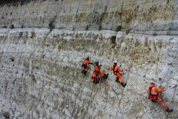 Geotechnical specialists scale Brighton’s chalk cliffs to tackle rockfalls