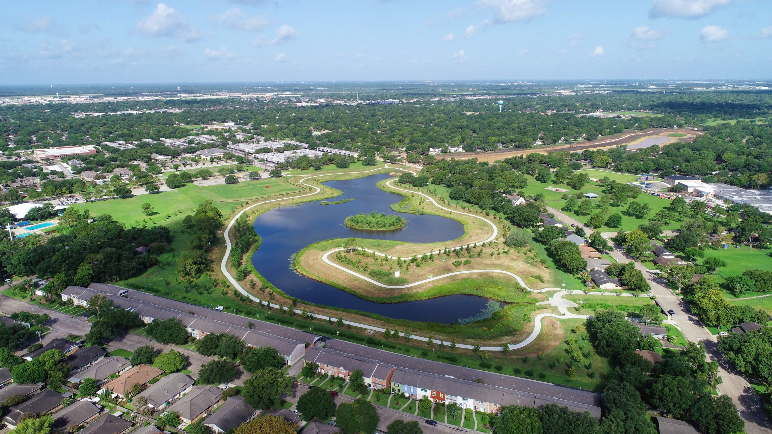 ACEC Texas Awards Silver Medal to LAN for Exploration Green Detention Facility
