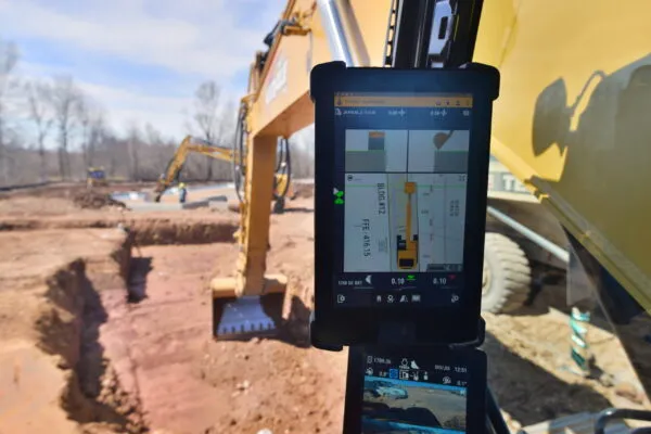 Caterpillar and Trimble Extend Long-Standing Joint Venture to Accelerate Grade Control Innovation and Customer Adoption Across the Construction Sector