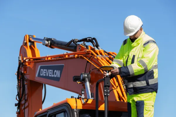 New Leica MC1 3D Machine Guidance System for Develon DX225LC-7X Excavator