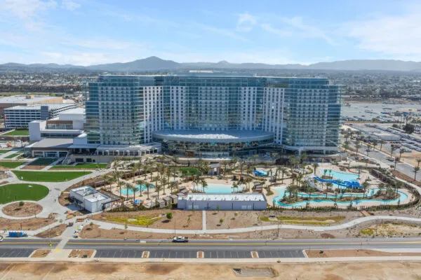 default | M.A. MORTENSON AND MCCARTHY BUILDING COMPANIES INC. COMPLETE GAYLORD PACIFIC RESORT AND CONVENTION CENTER